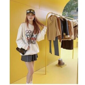 Coach women’s multi Sweatshirt L‎